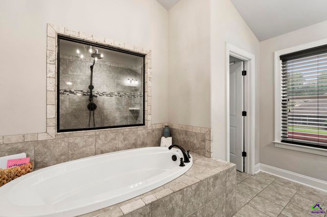 206 Red Hawk Pointe, Kathleen, GA 31047