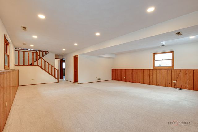 4481 Country Trail, Gurnee, IL 60031