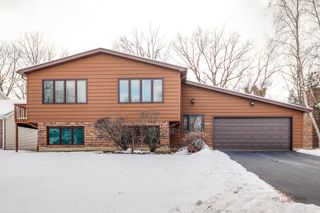 4481 Country Trail, Gurnee, IL 60031