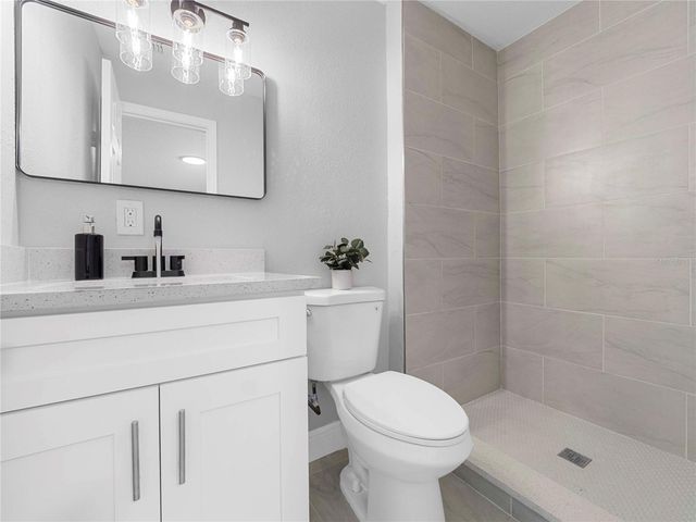 10804 N 53RD STREET, Temple Terrace, FL 33617