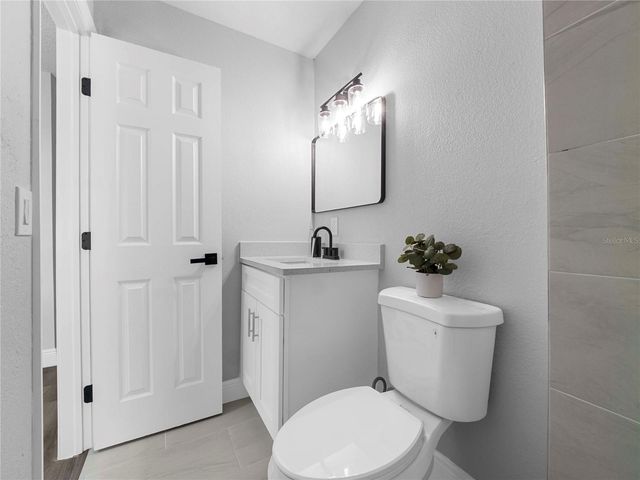 10804 N 53RD STREET, Temple Terrace, FL 33617