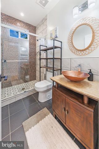 2806 FRANKLIN ST NE, Washington, DC 20018