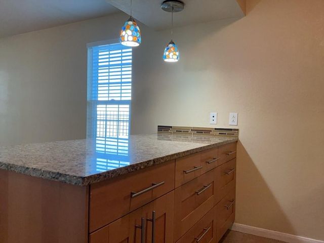 7685 Northcross DR 704, Austin, TX 78757