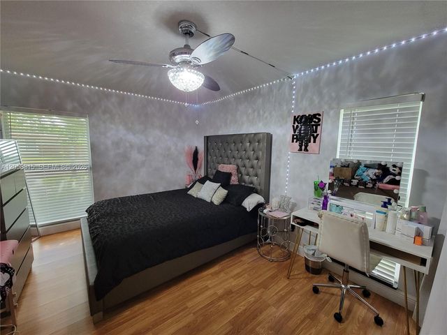 6605 NW 80th Ct, Tamarac, FL 33321