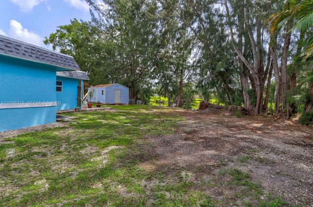 6605 NW 80th Ct, Tamarac, FL 33321