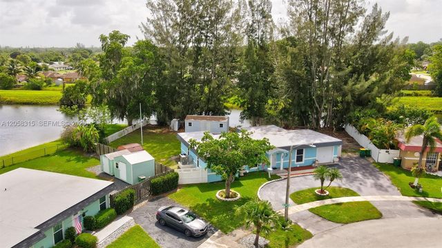 6605 NW 80th Ct, Tamarac, FL 33321