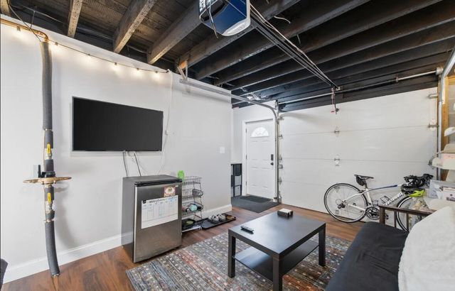1317 E Hamilton STREET, Milwaukee, WI 53202