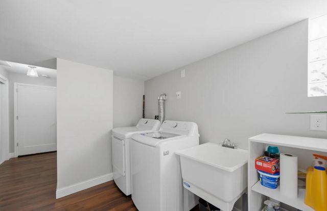 1317 E Hamilton STREET, Milwaukee, WI 53202