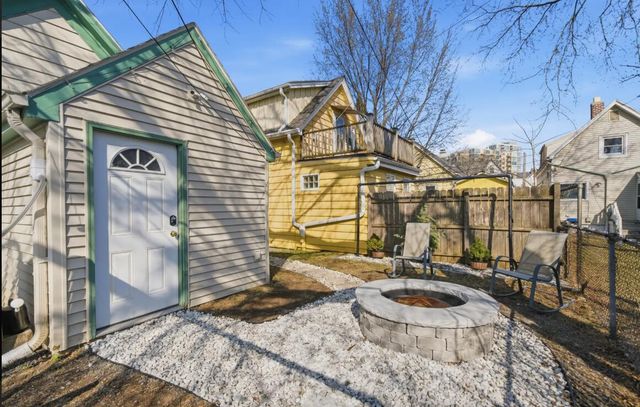 1317 E Hamilton STREET, Milwaukee, WI 53202