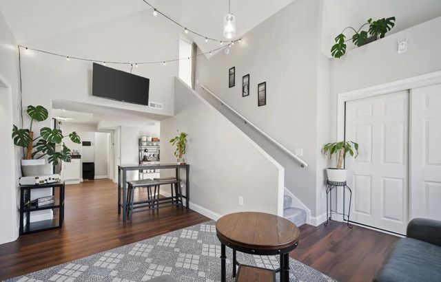 1317 E Hamilton STREET, Milwaukee, WI 53202