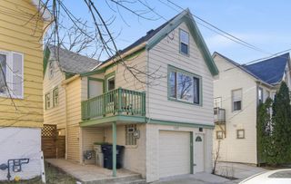 1317 E Hamilton STREET, Milwaukee, WI 53202