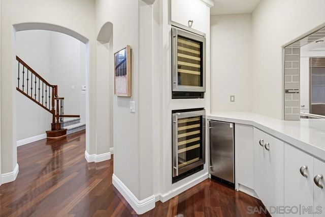 5247 Ocean Breeze Ct, San Diego, CA 92109