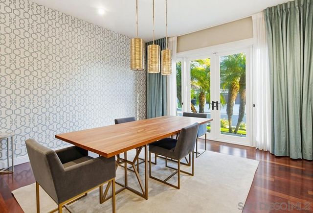 5247 Ocean Breeze Ct, San Diego, CA 92109