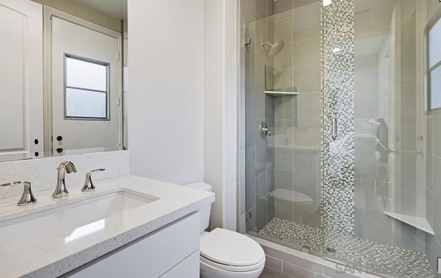 5247 Ocean Breeze Ct, San Diego, CA 92109