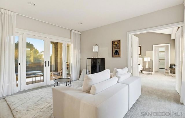 5247 Ocean Breeze Ct, San Diego, CA 92109