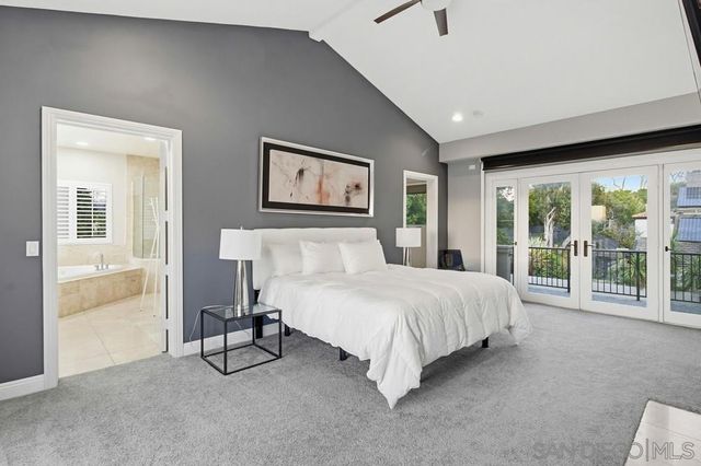 5247 Ocean Breeze Ct, San Diego, CA 92109