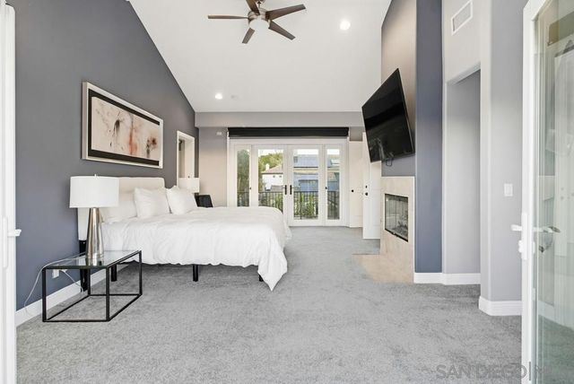 5247 Ocean Breeze Ct, San Diego, CA 92109