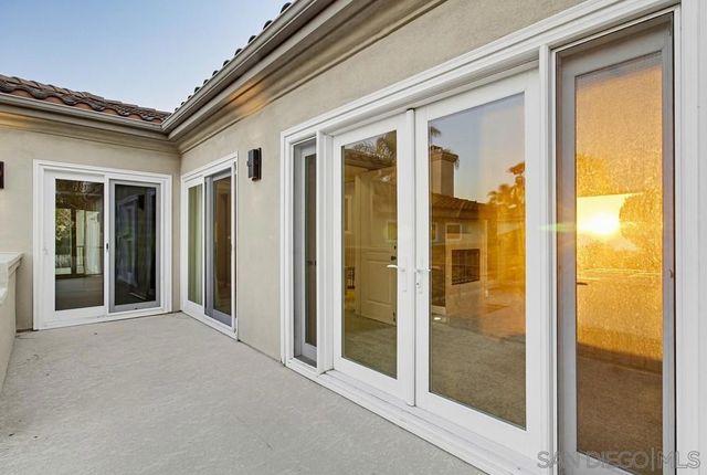 5247 Ocean Breeze Ct, San Diego, CA 92109