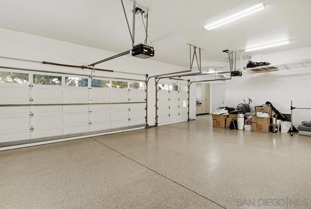 5247 Ocean Breeze Ct, San Diego, CA 92109