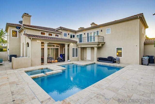 5247 Ocean Breeze Ct, San Diego, CA 92109