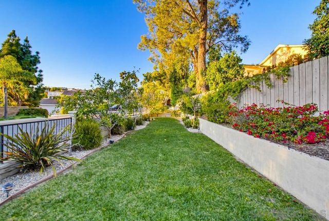 5247 Ocean Breeze Ct, San Diego, CA 92109