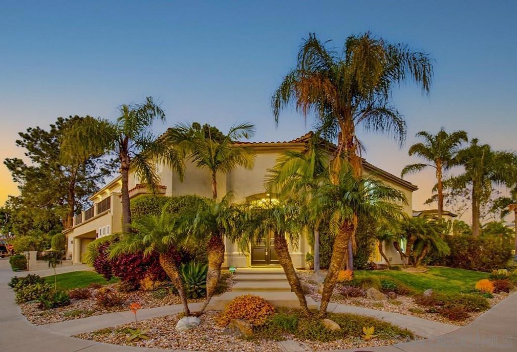 5247 Ocean Breeze Ct, San Diego, CA 92109