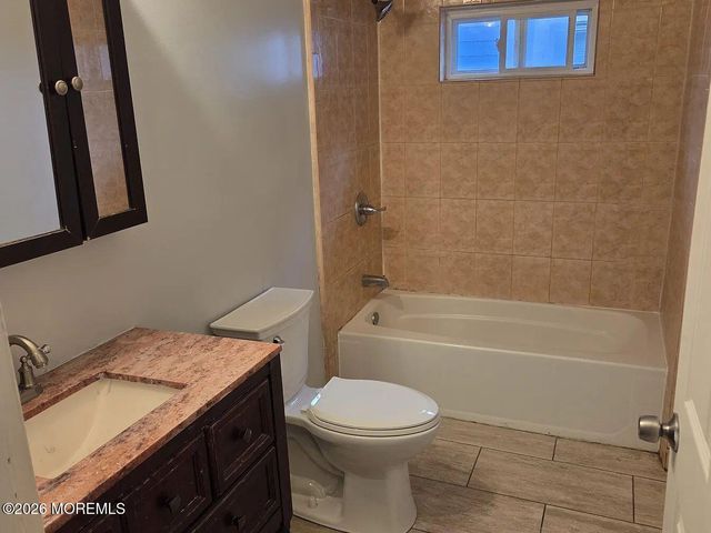 366 Lake Avenue, Oakhurst, NJ 07755