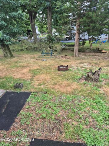 366 Lake Avenue, Oakhurst, NJ 07755