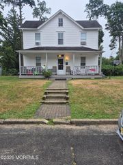 366 Lake Avenue, Oakhurst, NJ 07755