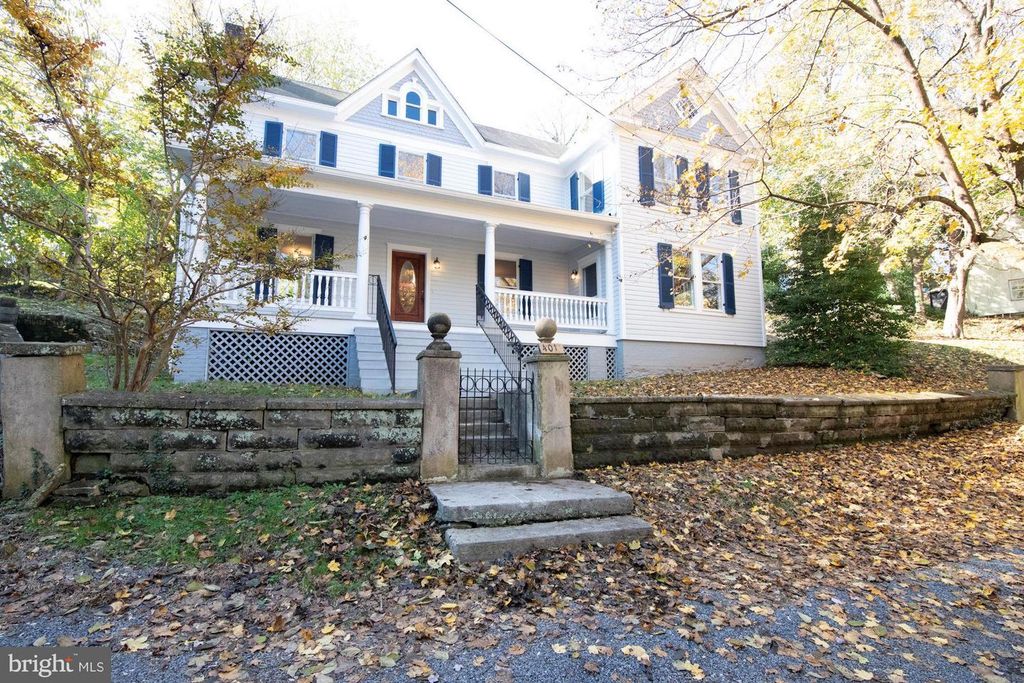 401 HENRY CLAY ST, Harpers Ferry, WV 25425