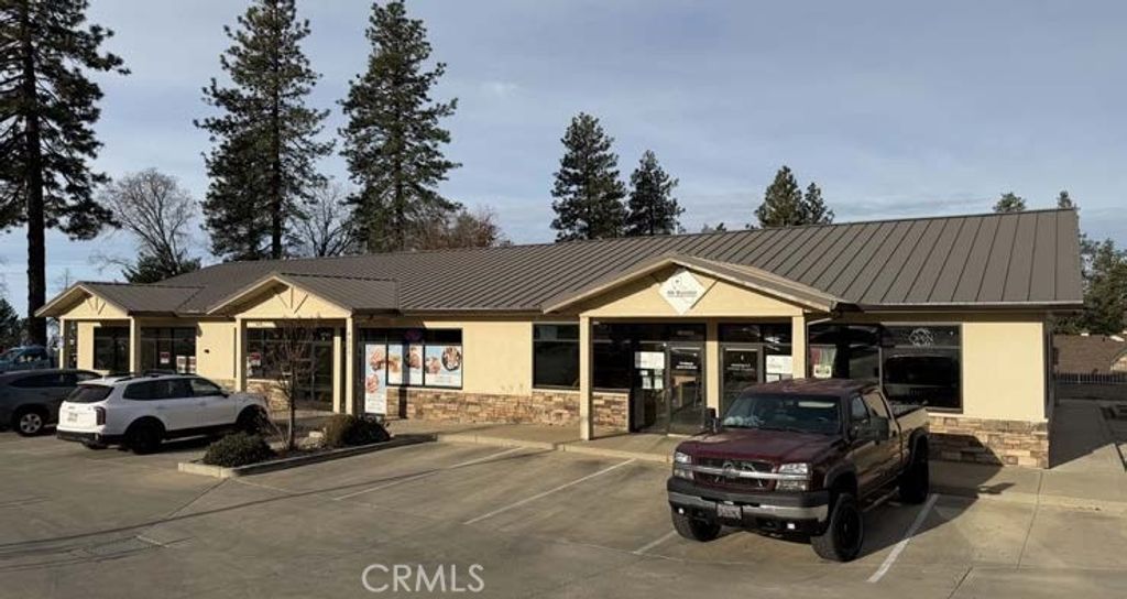 Image 3 of property listing at 9225 Skyway, Paradise, CA 95969