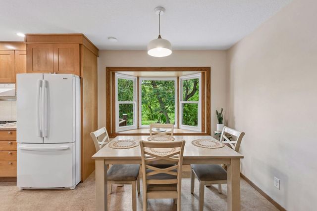 1643 Millwood Avenue, Roseville, MN 55113