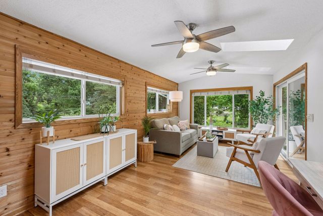1643 Millwood Avenue, Roseville, MN 55113