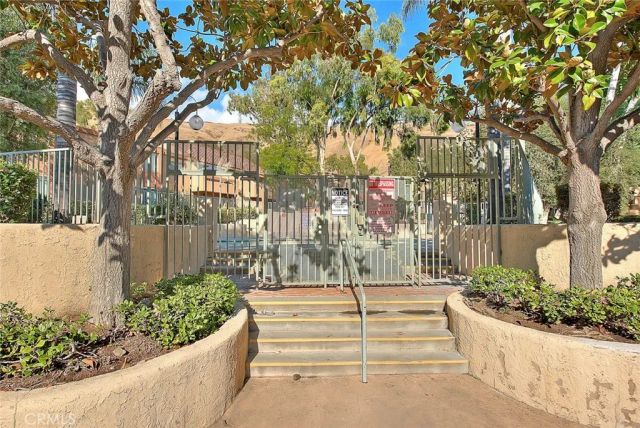 1480 W Edgehill 12, San Bernardino, CA 92405