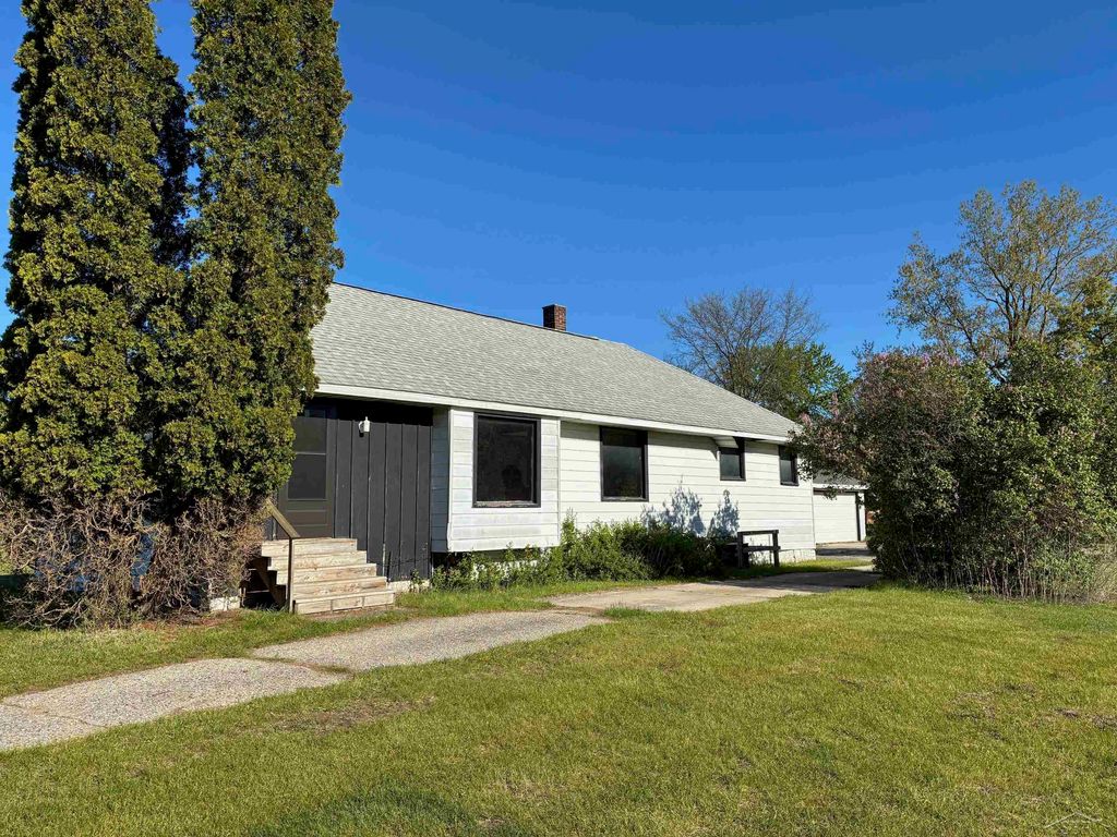 22932 Gratiot Road, Jonesfield Twp, MI 48637