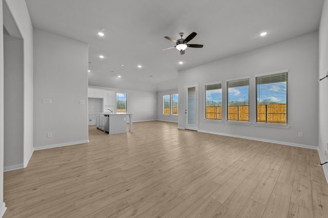 1401 Red Clover Avenue, Van Alstyne, TX 75495