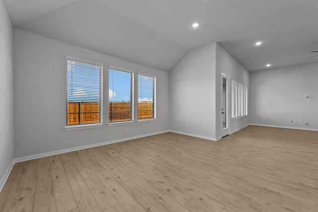 1401 Red Clover Avenue, Van Alstyne, TX 75495