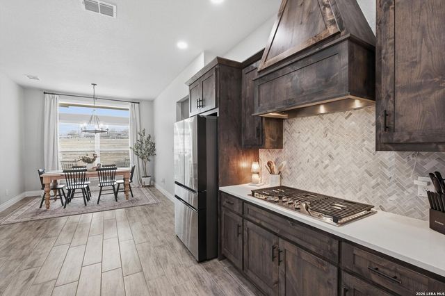 113 Hondo Dr, La Vernia, TX 78121