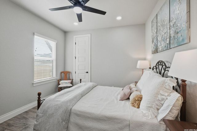 113 Hondo Dr, La Vernia, TX 78121