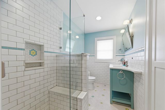 412 S Dellrose, Wichita, KS 67218