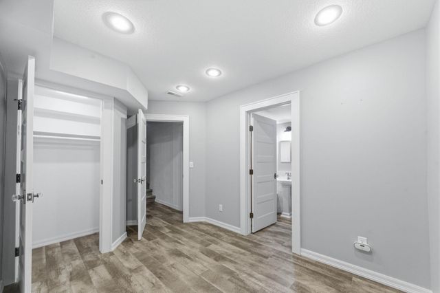 412 S Dellrose, Wichita, KS 67218