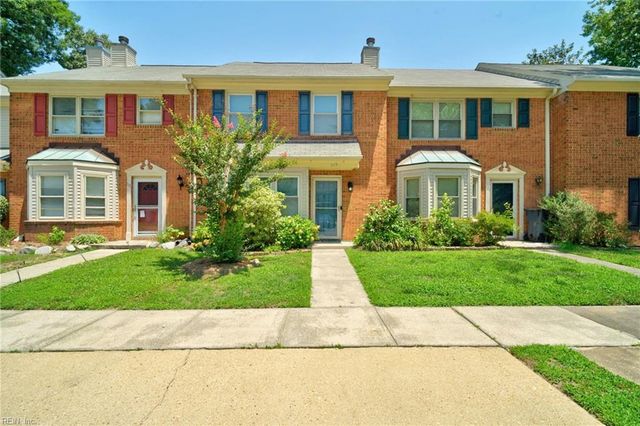 119 Kingsbridge LN, Yorktown, VA 23692