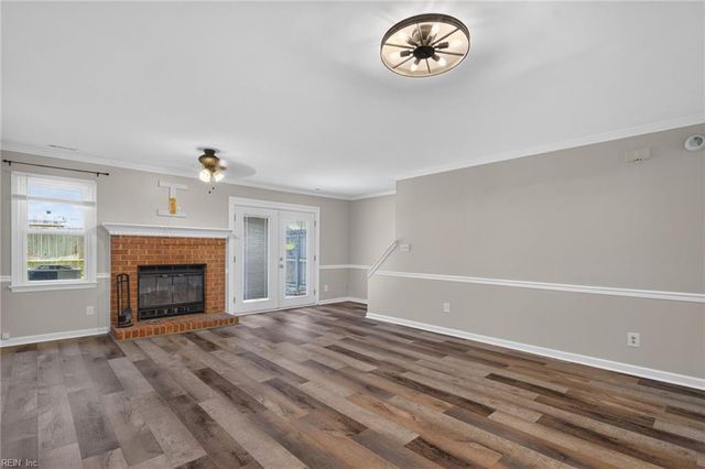 119 Kingsbridge LN, Yorktown, VA 23692