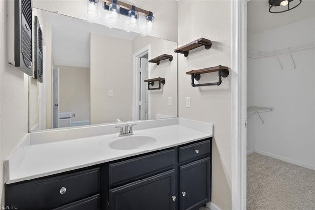 119 Kingsbridge LN, Yorktown, VA 23692