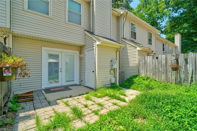 119 Kingsbridge LN, Yorktown, VA 23692