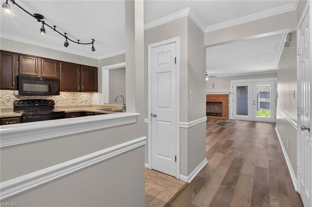 119 Kingsbridge LN, Yorktown, VA 23692