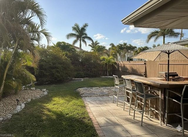 1739 Sandy CIR, Cape Coral, FL 33904