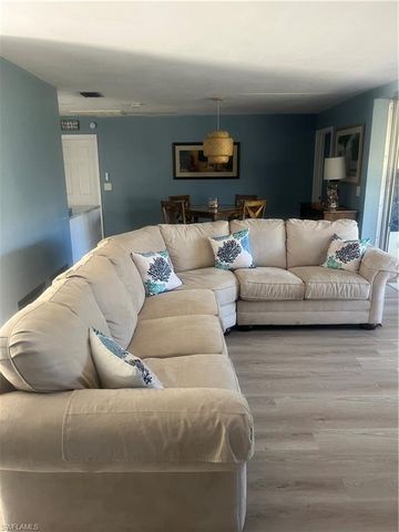 1739 Sandy CIR, Cape Coral, FL 33904