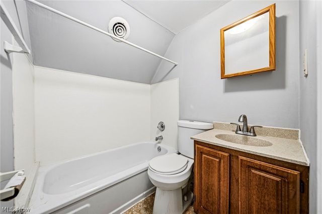 1722 Burgess Road, Cleveland, OH 44112