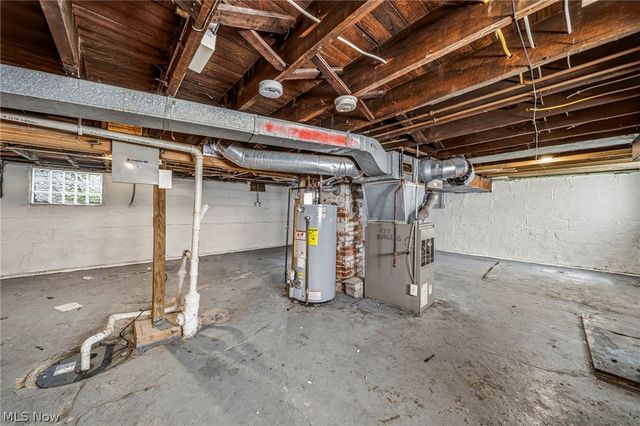 1722 Burgess Road, Cleveland, OH 44112